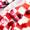 Trew Cherry Kiss Tónovací třešňový balzám na rty 10 ml